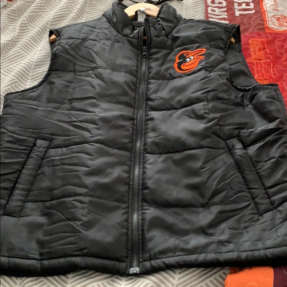 Orioles vest